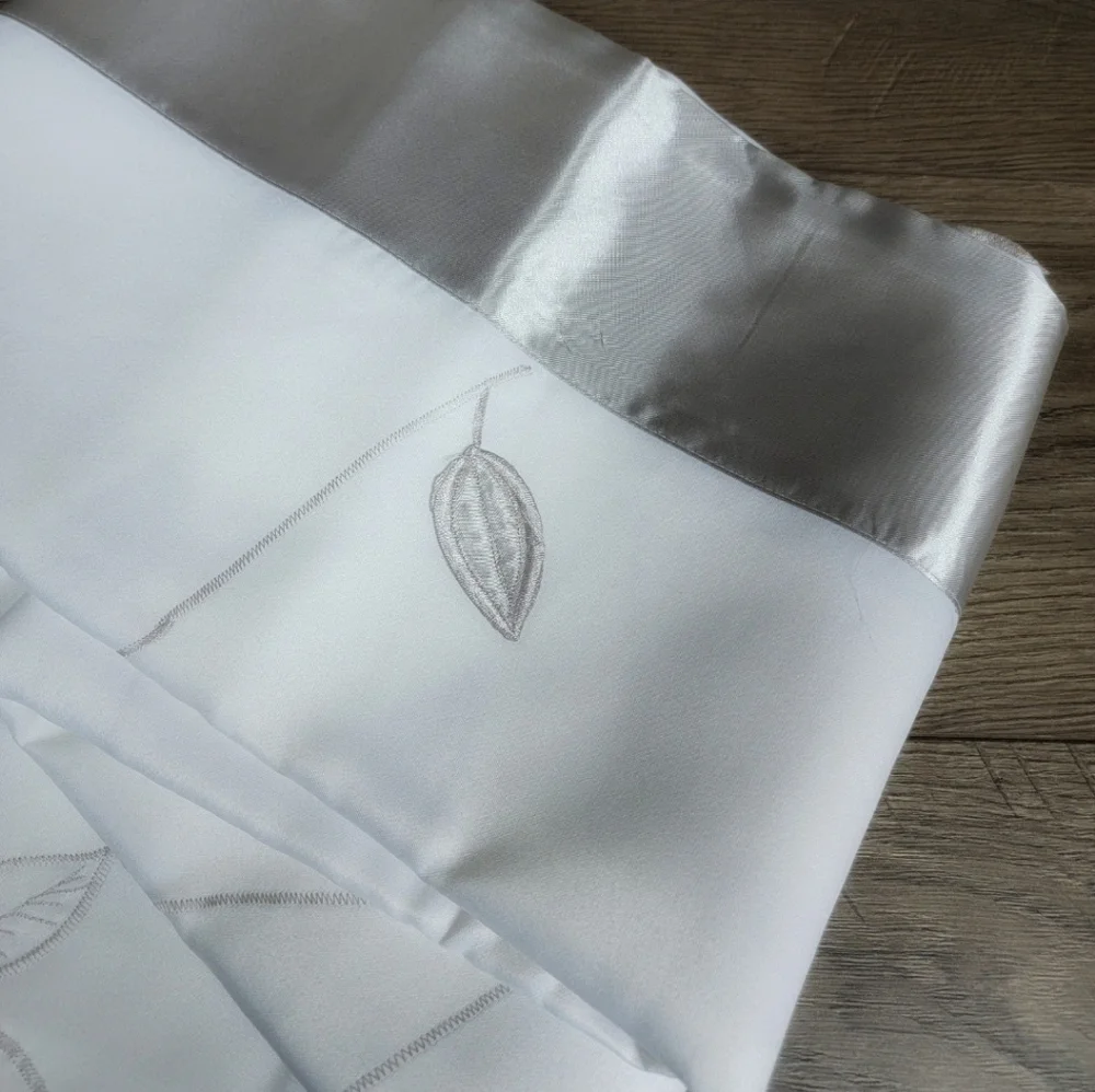 Metro Luxe Bath White & Silver Fabric‎ Shower Curtain NEW!